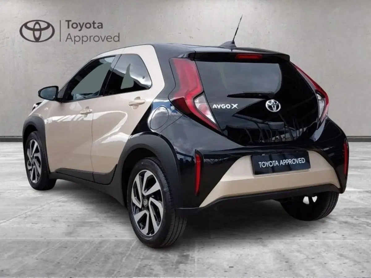 Toyota Aygo X usata a Cagliari (6)