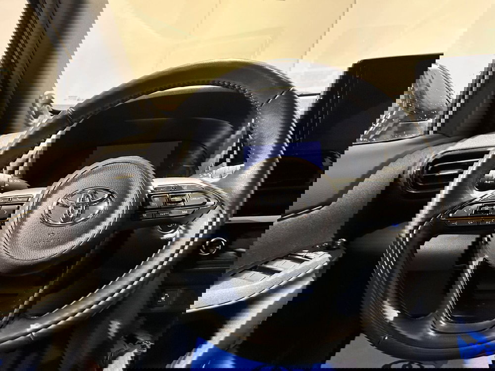 Toyota Yaris Cross usata a Milano (10)