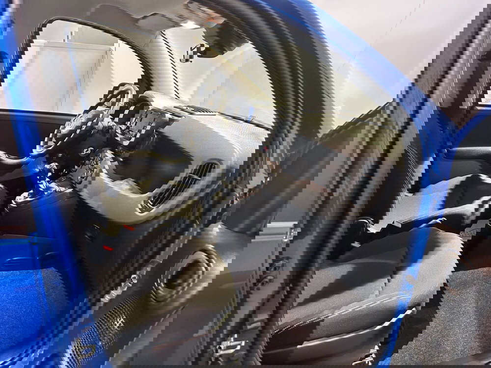 Fiat Panda Cross usata a Milano (14)