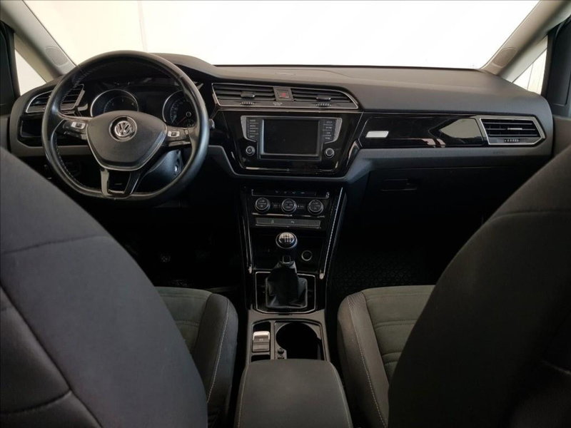 Volkswagen Touran usata a Lucca (13)