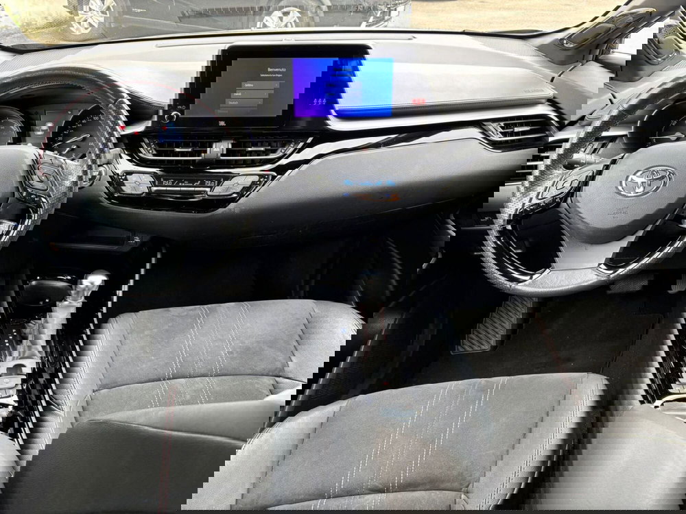 Toyota Toyota C-HR usata a Modena (12)