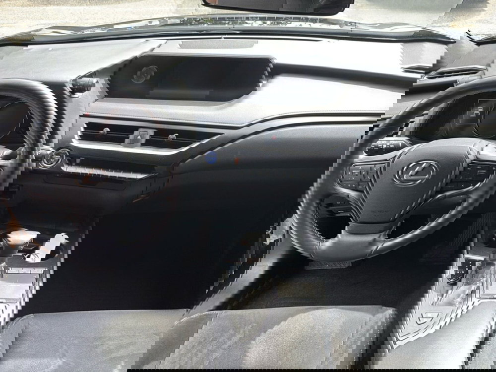 Lexus UX usata a Bologna (10)