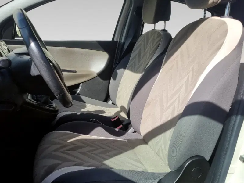Lancia Ypsilon usata a Siena (10)