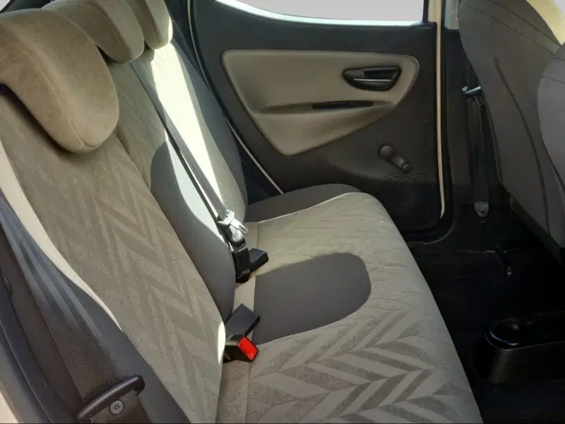 Lancia Ypsilon usata a Siena (11)