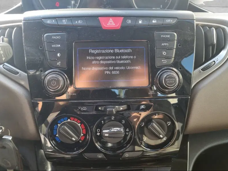 Lancia Ypsilon usata a Siena (14)