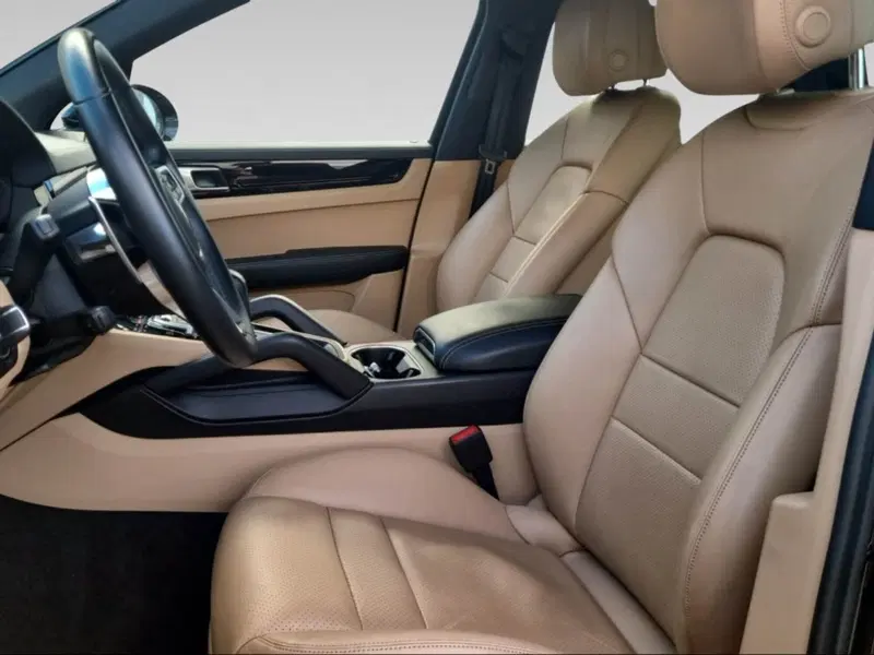 Porsche Cayenne usata a Pisa (10)