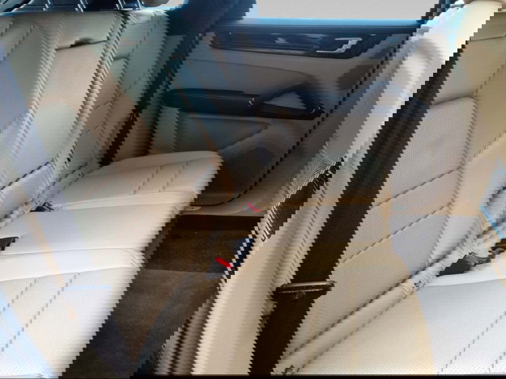 Porsche Cayenne usata a Pisa (11)