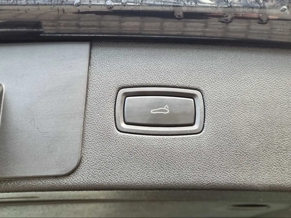 Porsche Cayenne usata a Pisa (15)