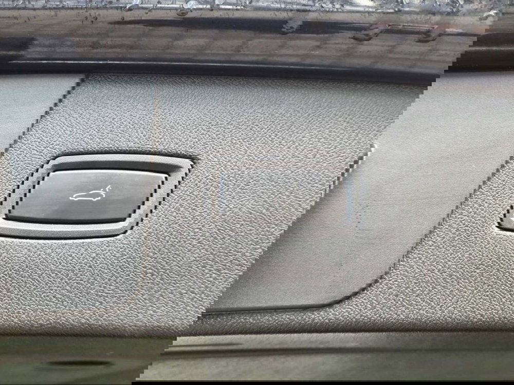 Porsche Cayenne usata a Pisa (15)