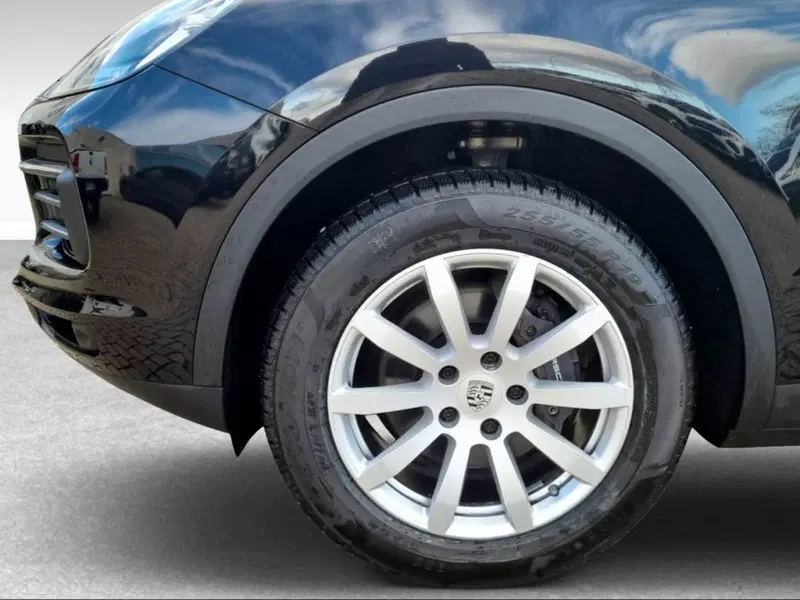 Porsche Cayenne usata a Pisa (16)