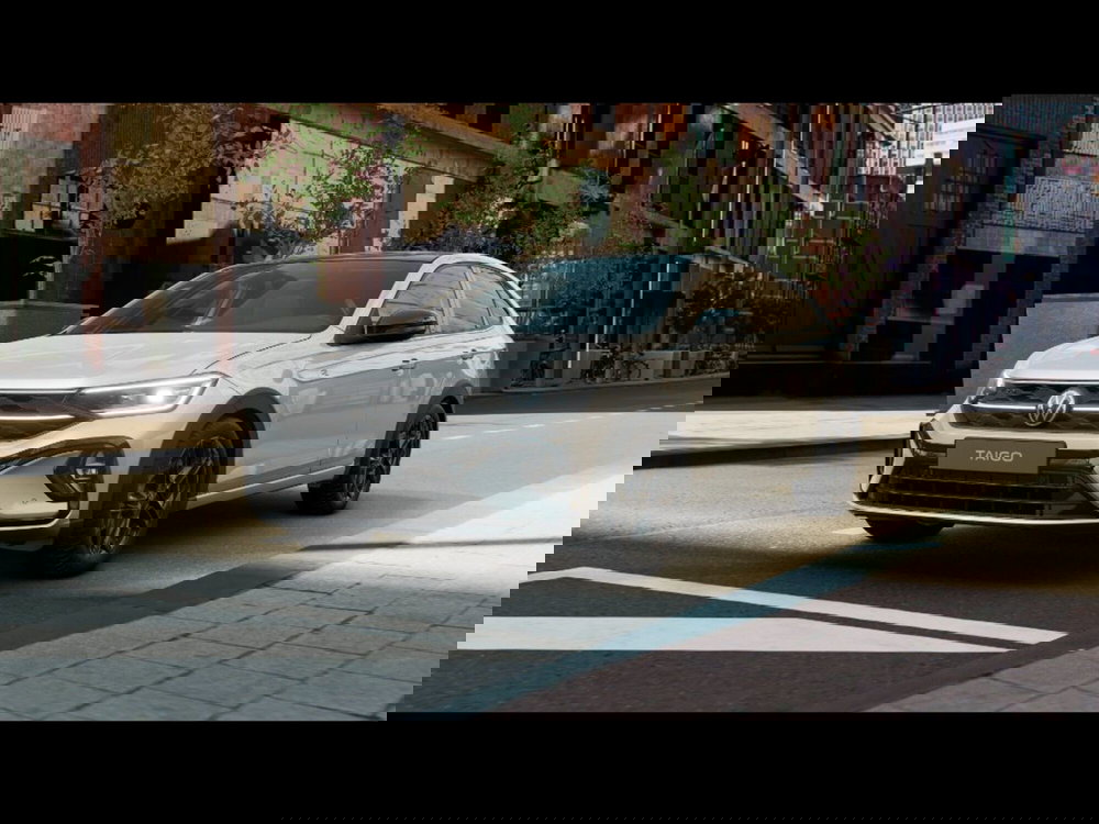 Volkswagen Taigo nuova a Livorno