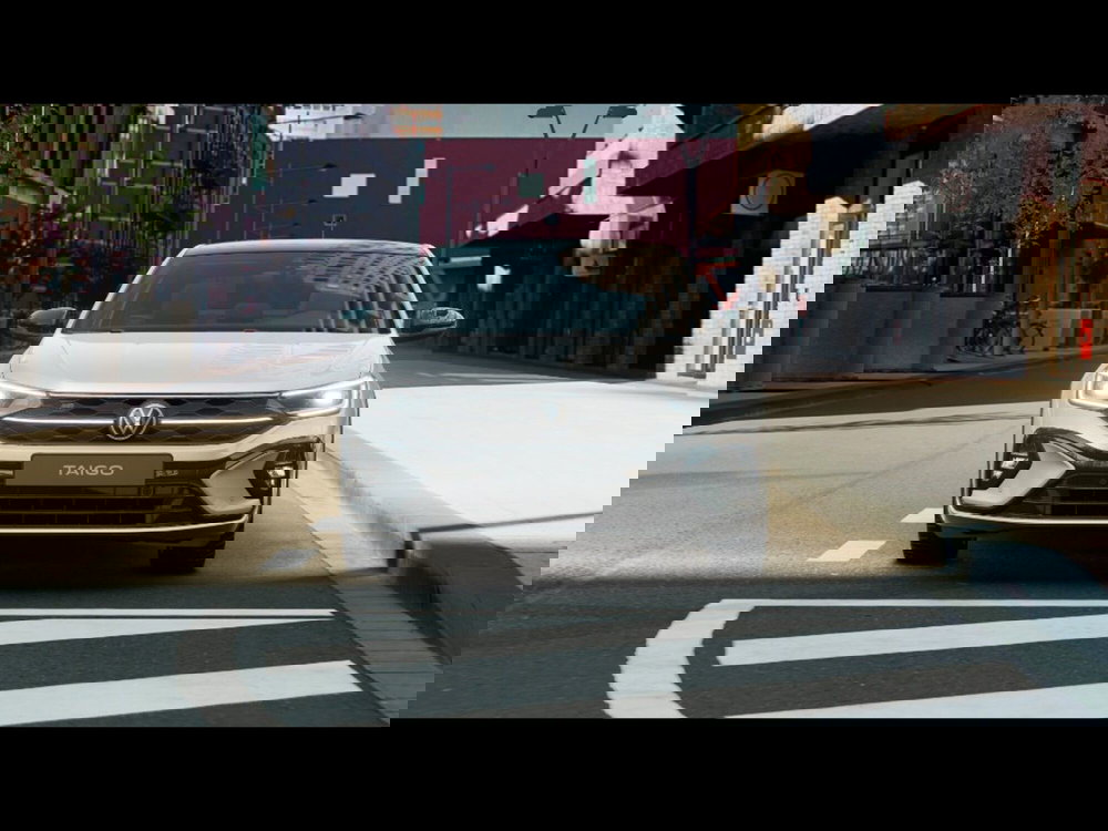 Volkswagen Taigo nuova a Livorno (5)