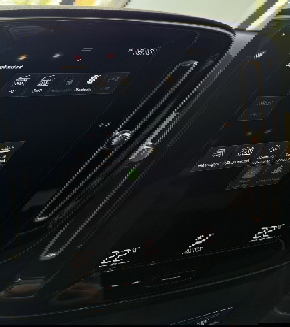 Volvo XC40 usata a Parma (13)