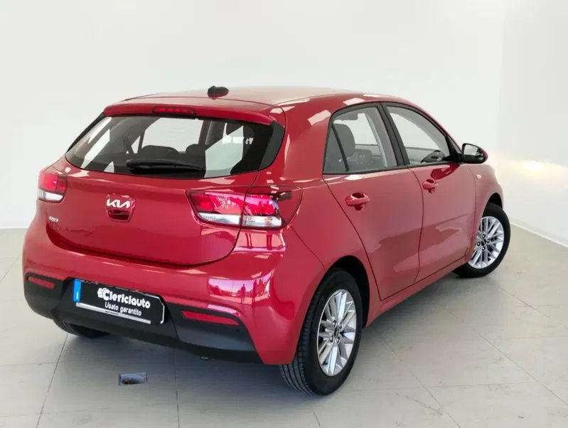 Kia Rio usata a Como (2)
