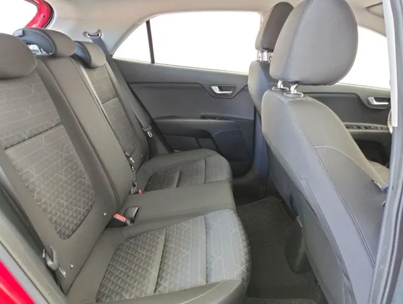 Kia Rio usata a Como (5)