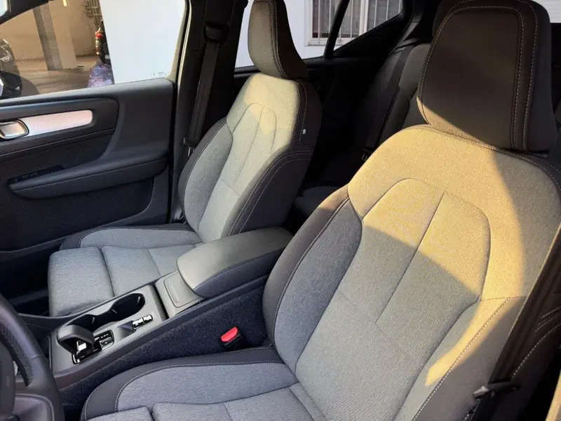 Volvo XC40 usata a Como (6)