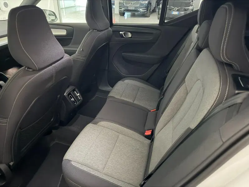 Volvo XC40 usata a Como (7)