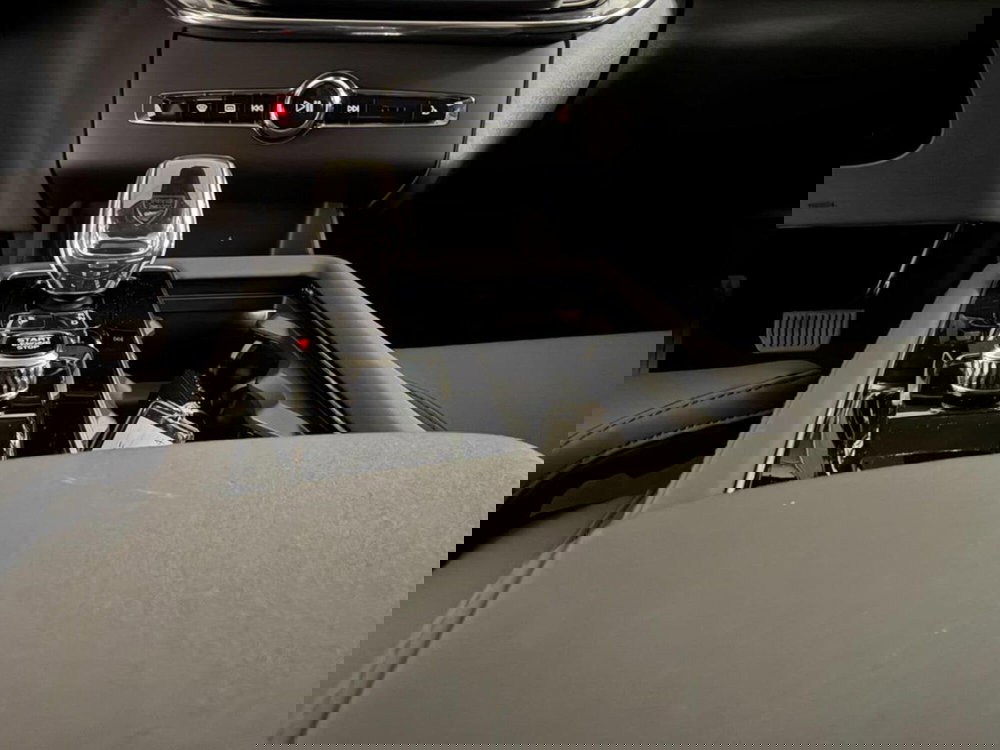 Volvo XC90 usata a Como (13)