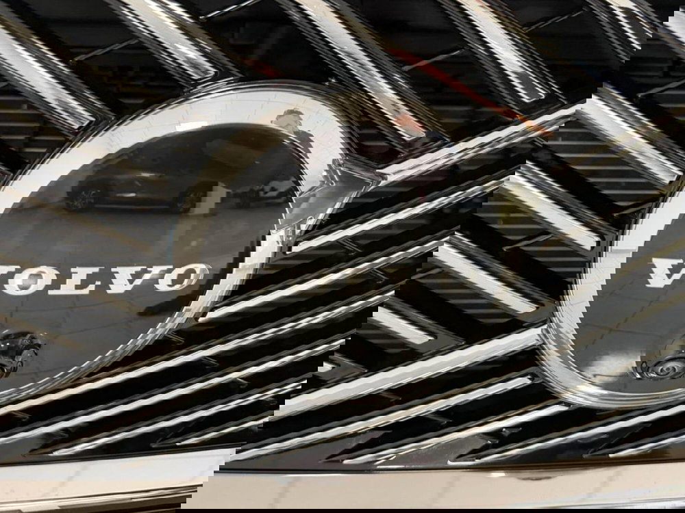 Volvo XC90 usata a Como (19)