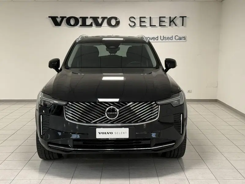 Volvo XC90 usata a Como (3)