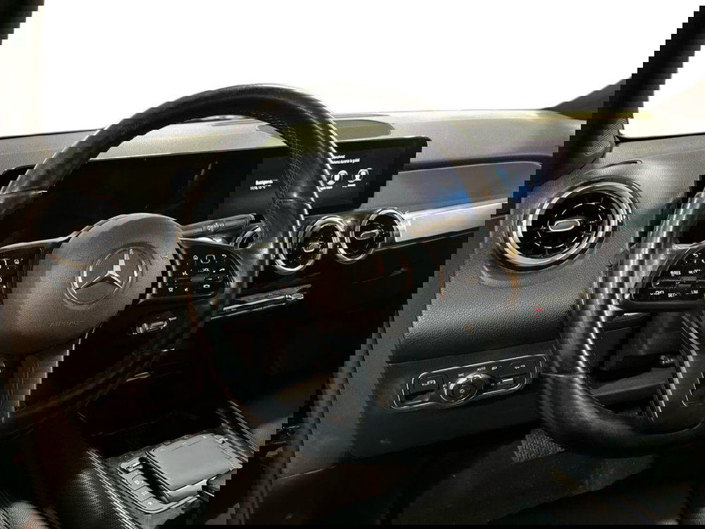 Mercedes-Benz GLB usata a Bari (10)