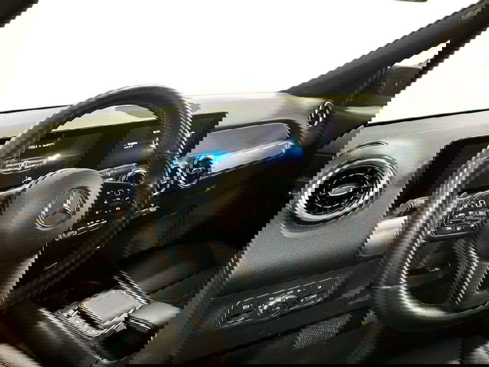 Mercedes-Benz GLB usata a Bari (8)