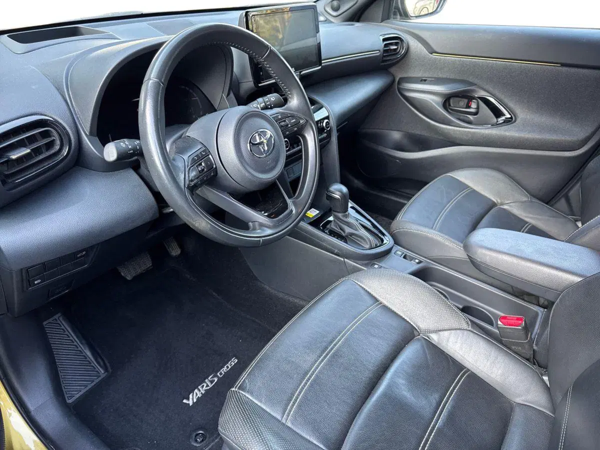 Toyota Yaris Cross usata a Bari (10)