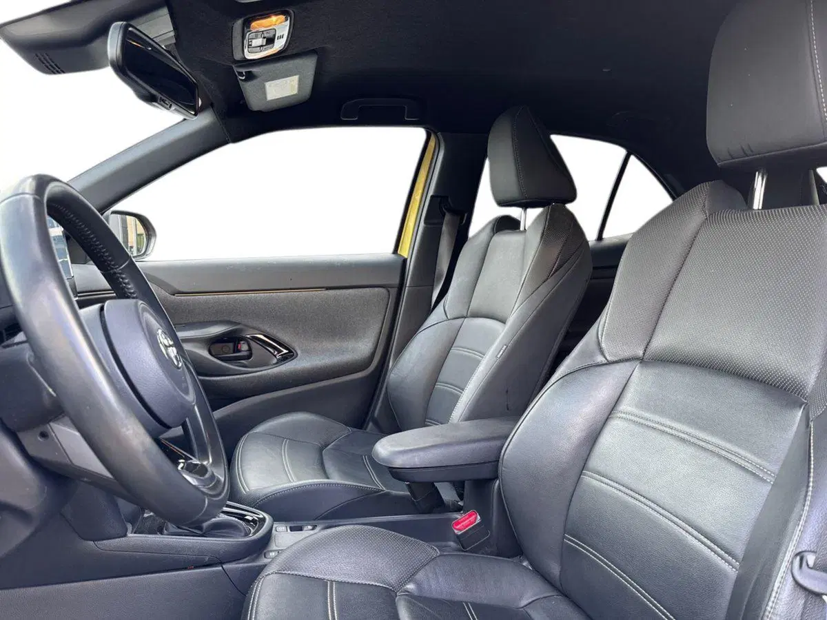 Toyota Yaris Cross usata a Bari (7)