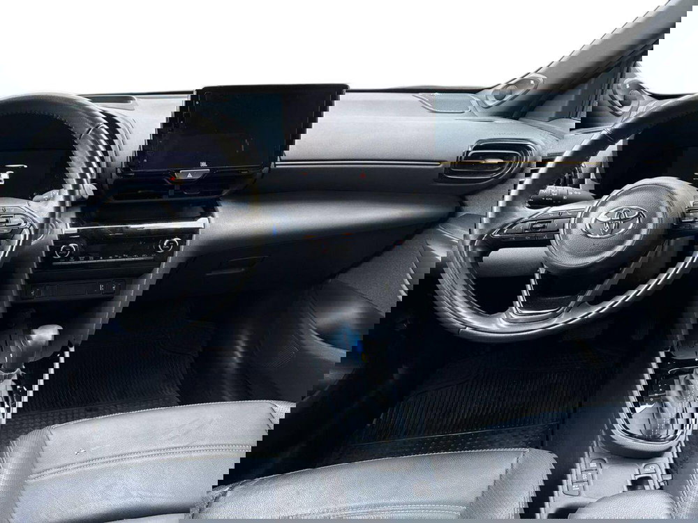 Toyota Yaris Cross usata a Bari (8)