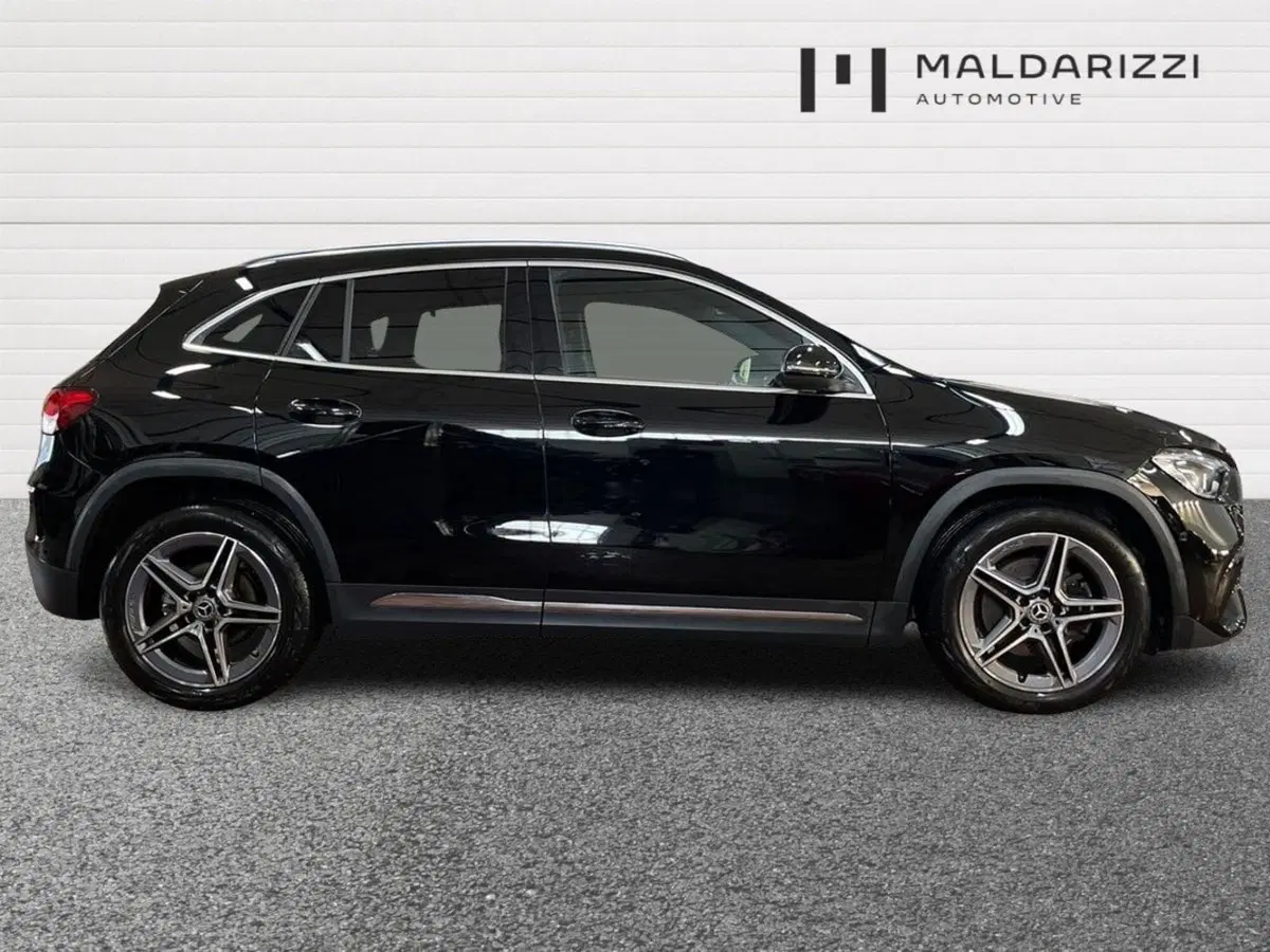 Mercedes-Benz GLA SUV usata a Bari (5)