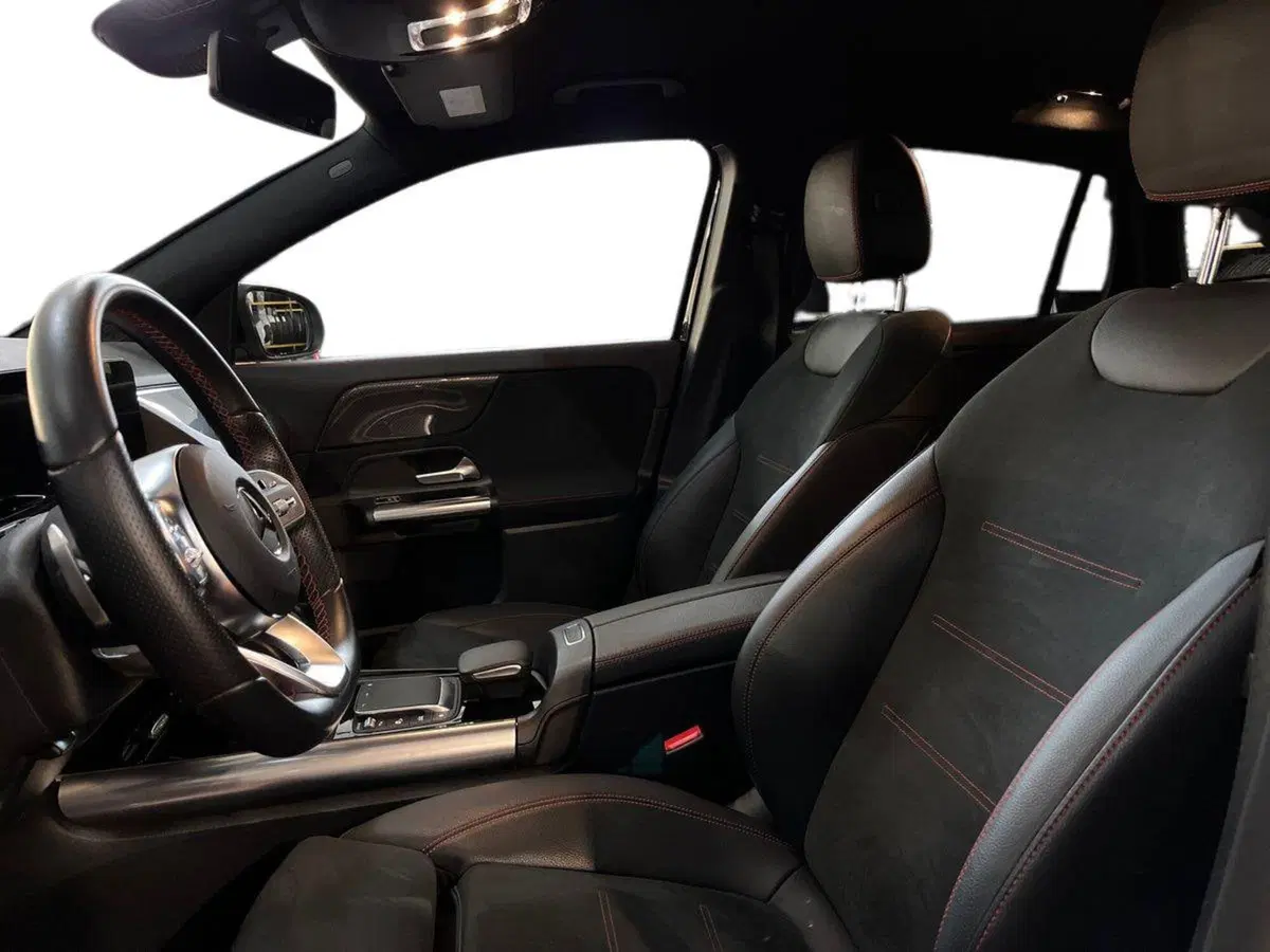 Mercedes-Benz GLA SUV usata a Bari (7)