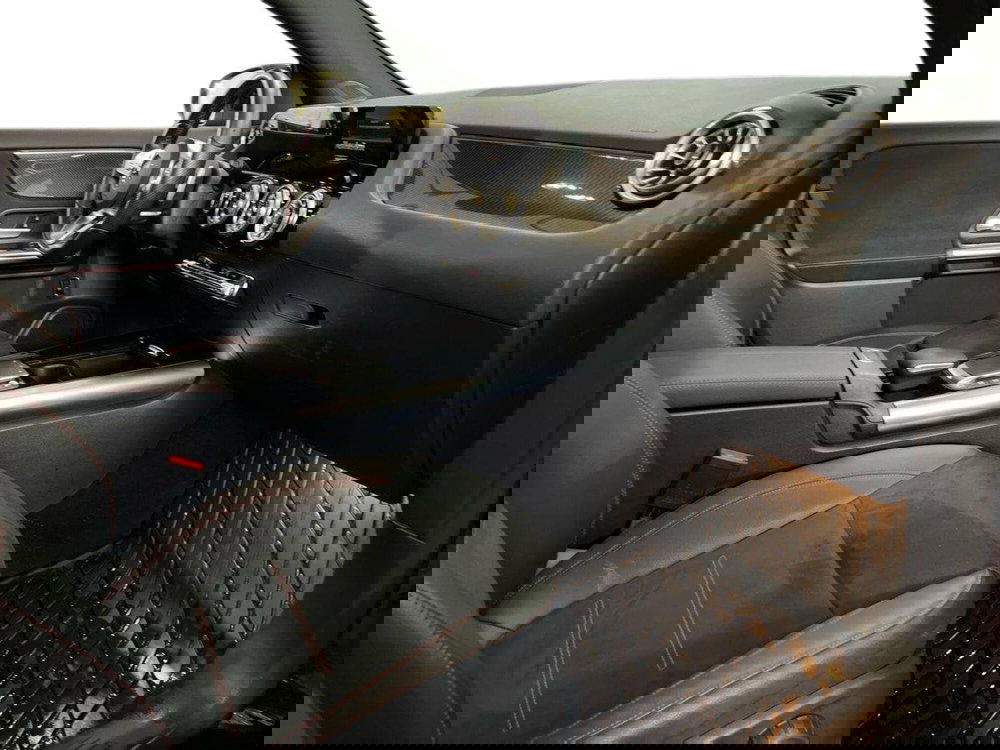 Mercedes-Benz GLA SUV usata a Bari (9)