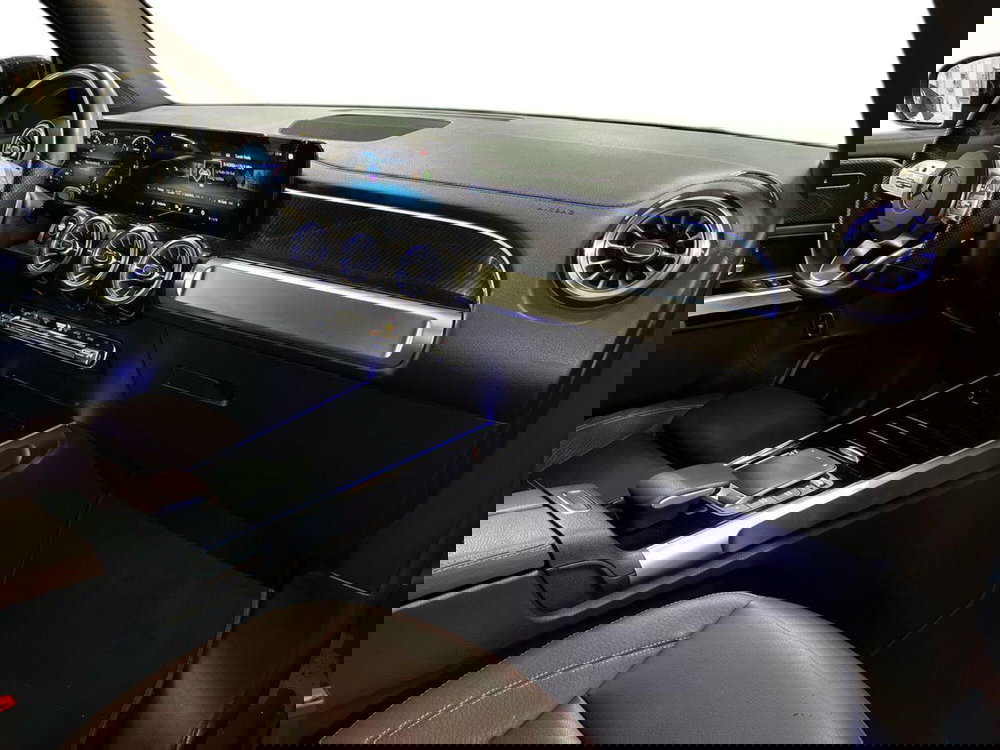 Mercedes-Benz GLB usata a Bari (9)