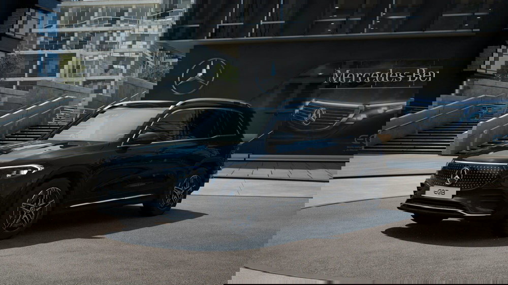 Mercedes-Benz EQB nuova a Chieti (2)