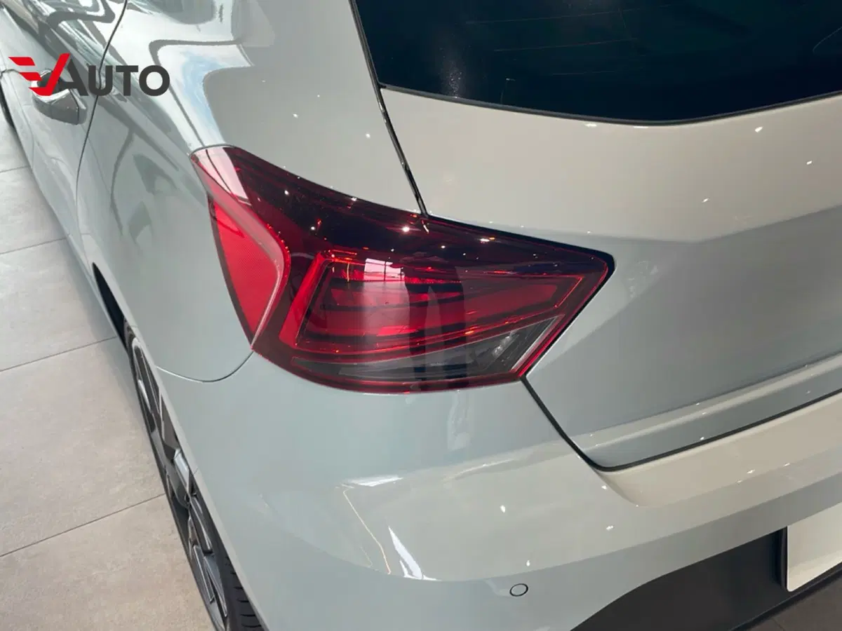 SEAT Ibiza nuova a Vercelli (12)