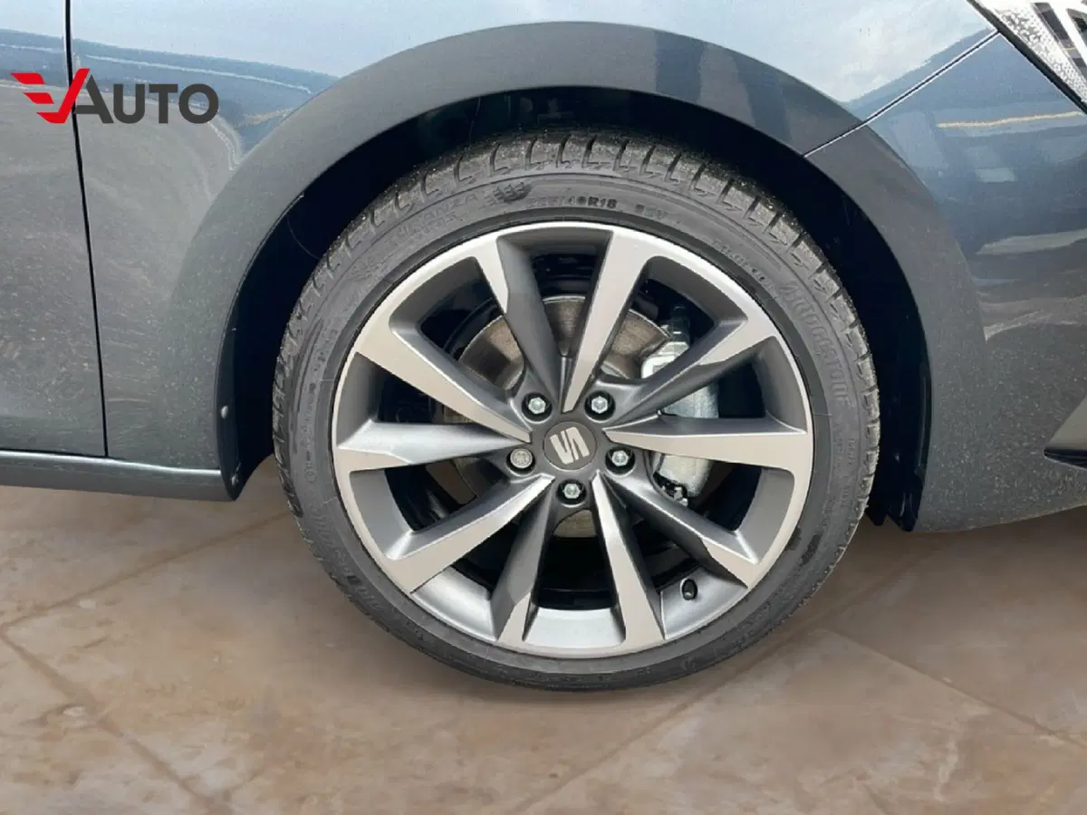 SEAT Leon ST nuova a Aosta (10)