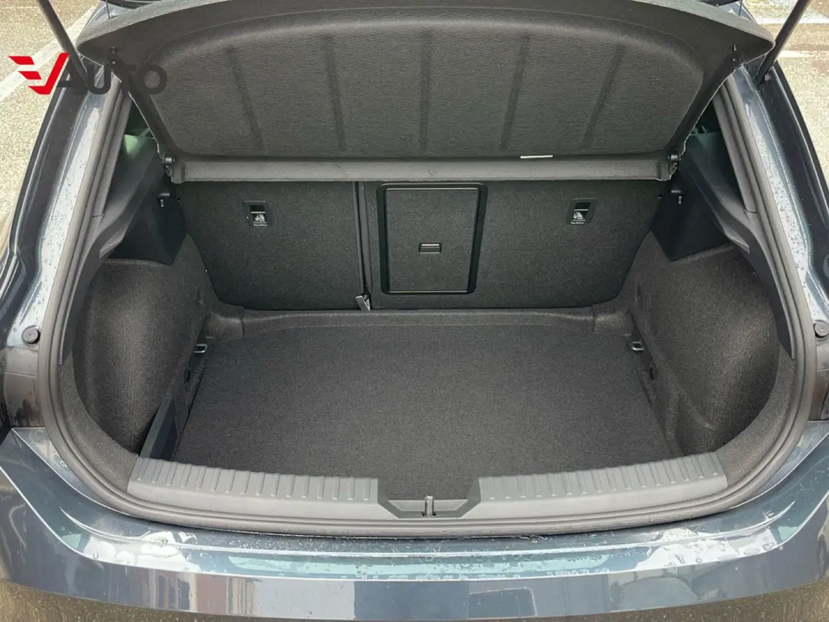SEAT Leon ST nuova a Aosta (12)