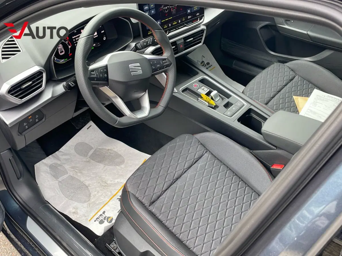 SEAT Leon ST nuova a Aosta (17)