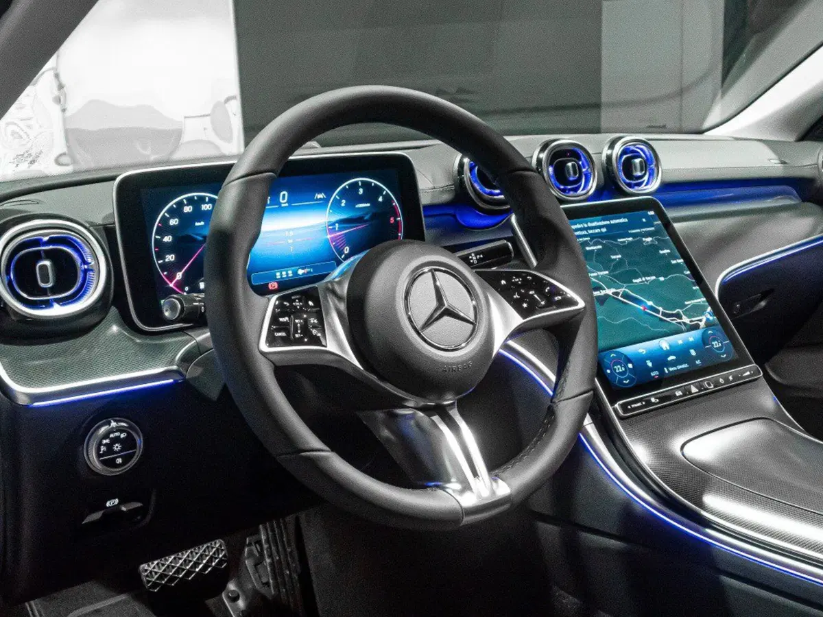 Mercedes-Benz Classe C Station Wagon nuova a Ancona (11)