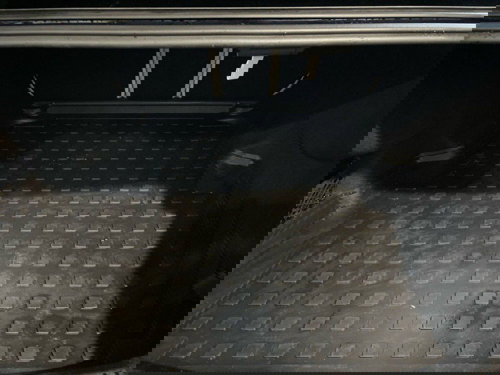 Mercedes-Benz Classe E usata a Ancona (7)