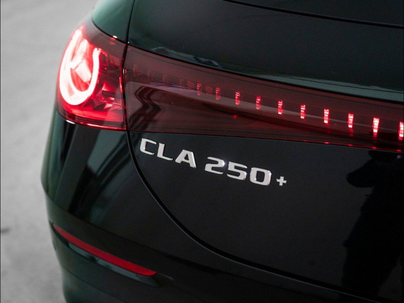 Mercedes-Benz CLA Shooting Brake nuova a Macerata (9)