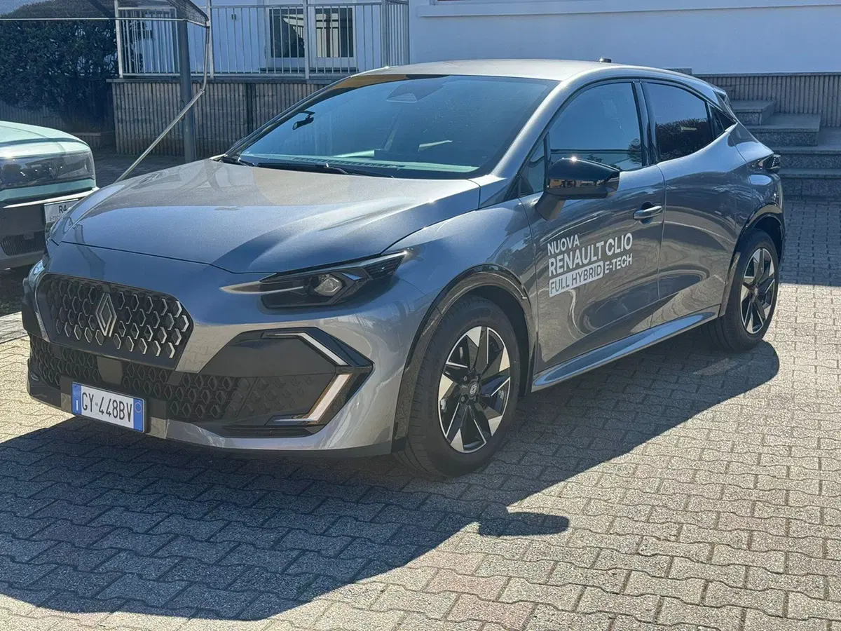 Renault Clio nuova a Pavia (15)