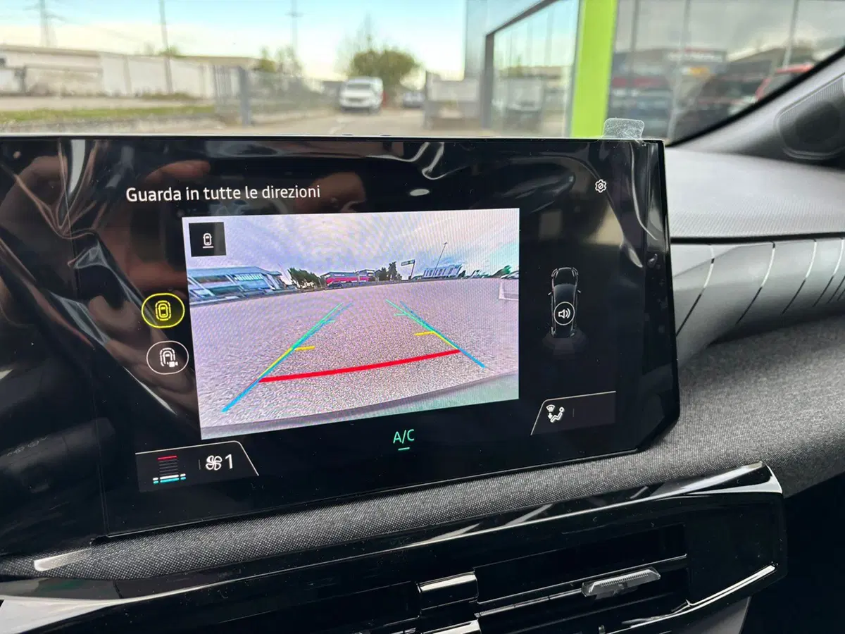 Renault Clio nuova a Vercelli (4)
