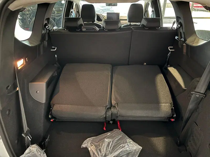 Dacia Jogger nuova a Vercelli (2)