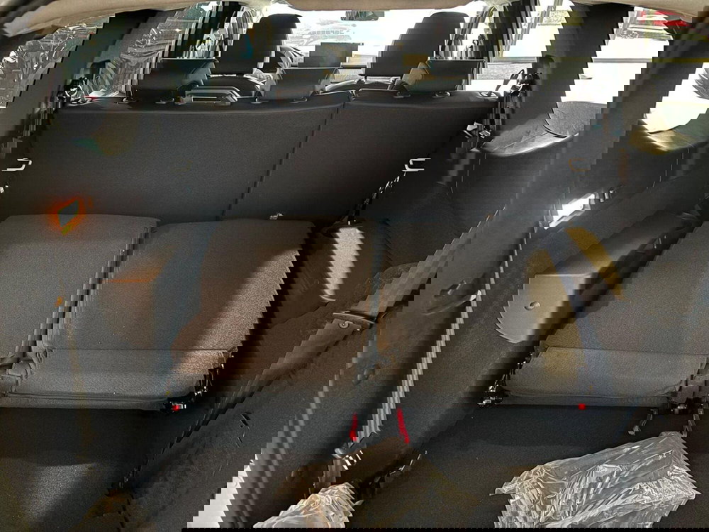 Dacia Jogger nuova a Vercelli (2)