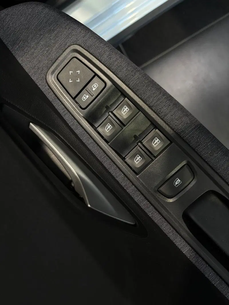 Dacia Jogger nuova a Vercelli (5)