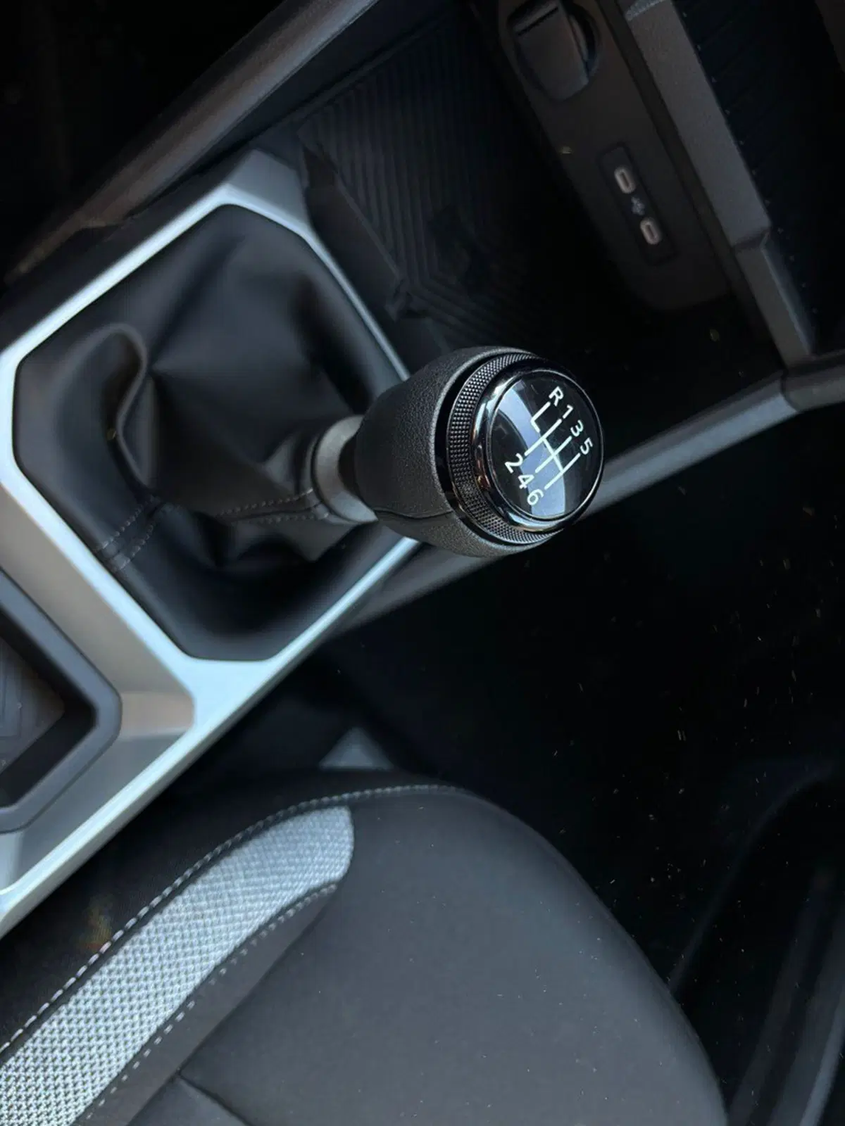 Dacia Duster nuova a Vercelli (2)