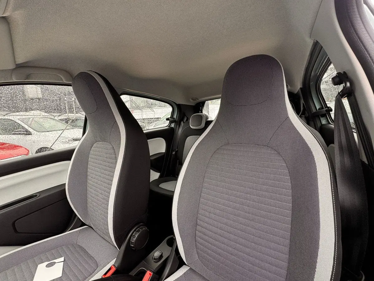Renault Twingo nuova a Pavia (5)