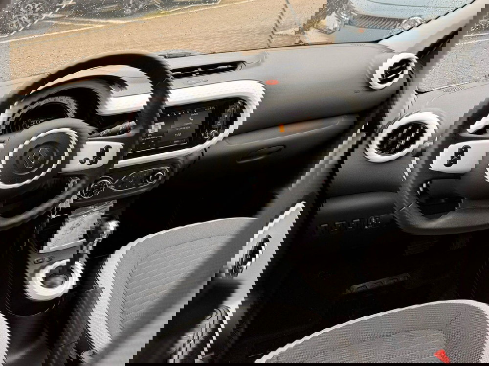 Renault Twingo nuova a Pavia (9)