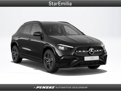 Mercedes-Benz GLA SUV 180 AMG Line Advanced Plus auto nuova a Ferrara